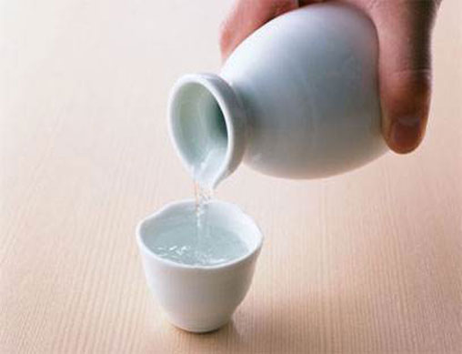 白酒質量與果殼活性炭的吸附性能有何種關聯(lián)